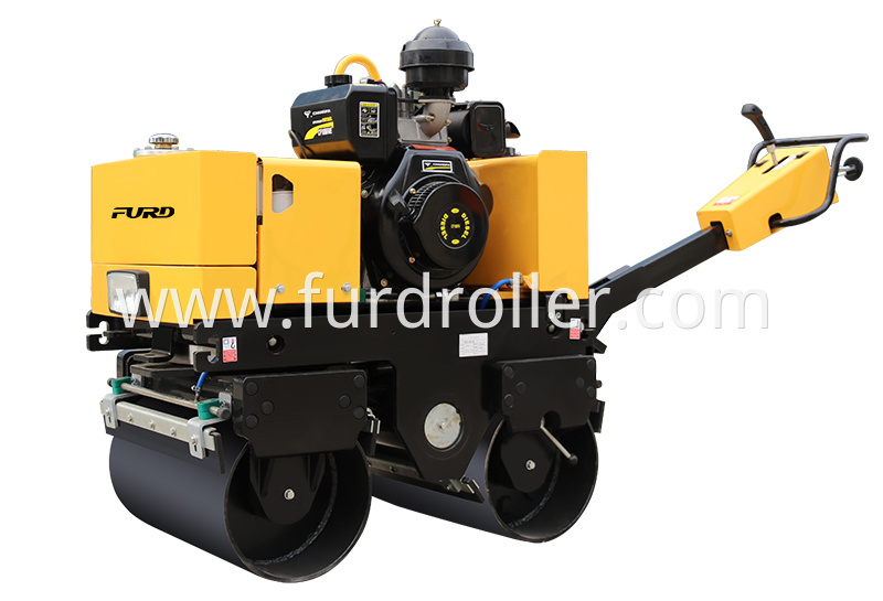 Self-propelled Road Roller